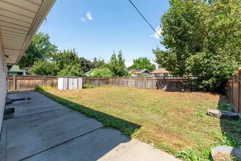 Exterior - 3817 E 7th Ave, Spokane, WA 99202 photo 2 of 9