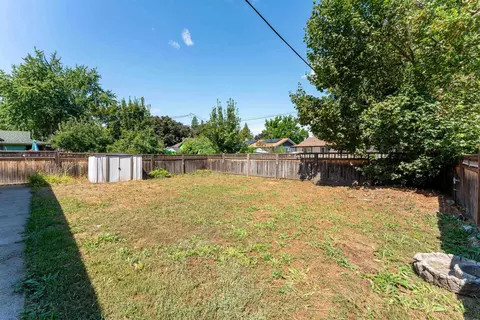 Exterior - 3817 E 7th Ave, Spokane, WA 99202 photo 3 of 9