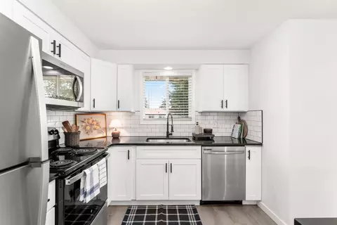 Kitchen - 3817 E 7th Ave, Spokane, WA 99202 photo 1 of 5