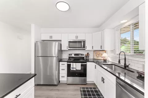Kitchen - 3817 E 7th Ave, Spokane, WA 99202 photo 2 of 5