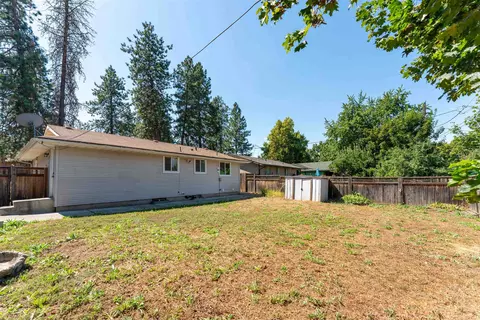 Exterior - 3817 E 7th Ave, Spokane, WA 99202 photo 5 of 9