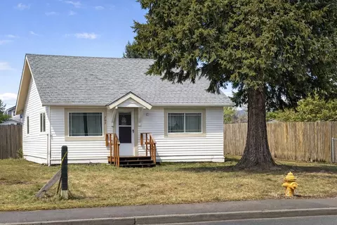 209 W Crawford Ave, Deer Park, WA 99006