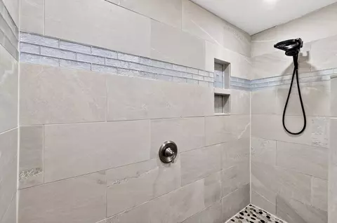 Bath - 7109 E 9th Ave, Spokane Valley, WA 99212 photo 3 of 3