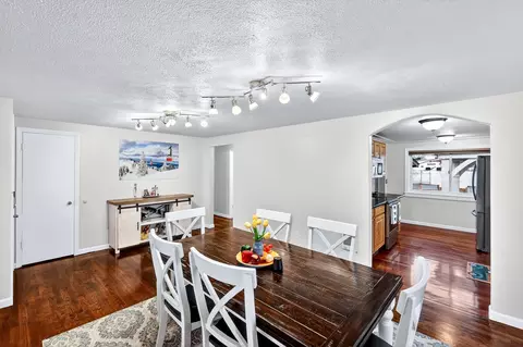 Dining - 7109 E 9th Ave, Spokane Valley, WA 99212 photo 4 of 4