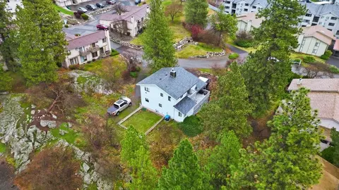 2211 N Houk Rd, Spokane, WA 99216