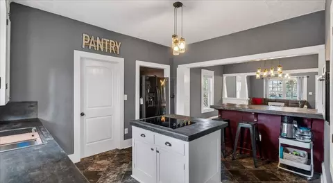 Kitchen - 3908 E 13th Ave, Spokane, WA 99202 photo 4 of 5