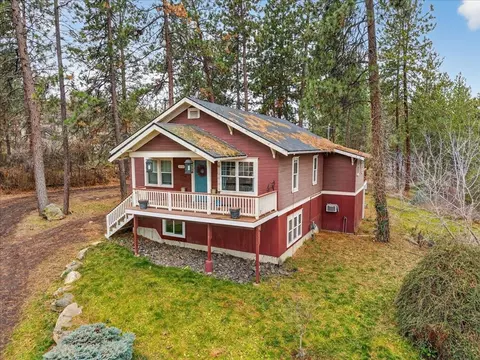 Exterior - 3908 E 13th Ave, Spokane, WA 99202 photo 7 of 7