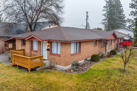5904 N Addison St, Spokane, WA 99208