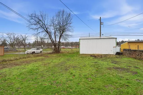 Exterior - 2018 E Pacific Ave, Spokane, WA 99202 photo 2 of 4