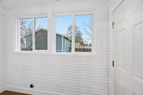 Entry Way - 2018 E Pacific Ave, Spokane, WA 99202 photo 2 of 2