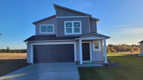 906 E L St, Deer Park, WA 99006