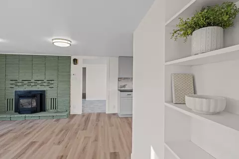 Living - 10521 E 5th Ave, Spokane Valley, WA 99206 photo 8 of 8