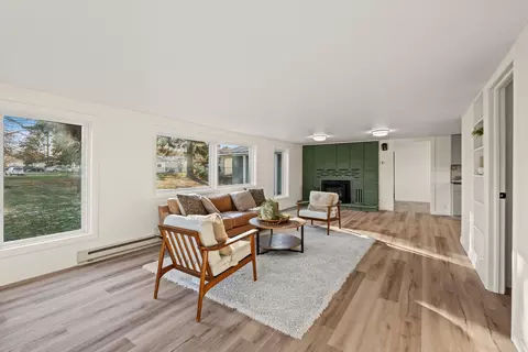 Living - 10521 E 5th Ave, Spokane Valley, WA 99206 photo 6 of 8