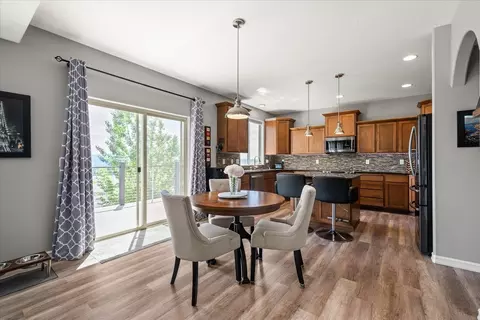 Dining - 7620 E Ruby Ln, Spokane, WA 99212 photo 2 of 3