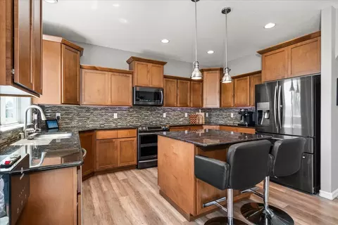 Kitchen - 7620 E Ruby Ln, Spokane, WA 99212 photo 2 of 4