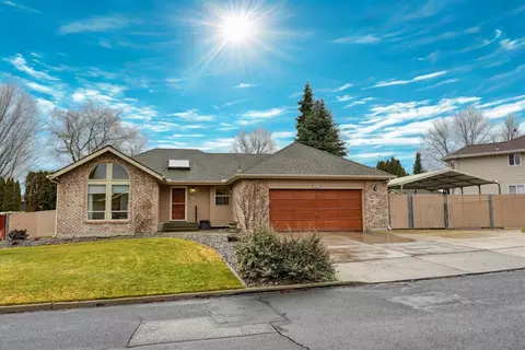 6111 W Ridgecrest Dr, Spokane, WA 99208