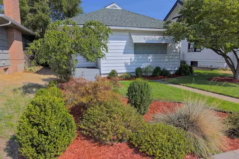 Exterior - 1115 Everett Ave, Spokane, WA 99207 photo 6 of 7
