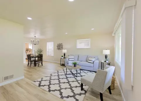 Living - 1115 Everett Ave, Spokane, WA 99207 photo 1 of 1