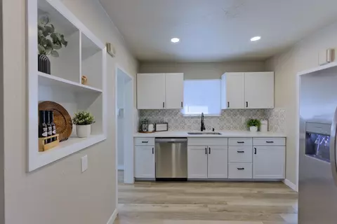 Kitchen - 1115 Everett Ave, Spokane, WA 99207 photo 2 of 4