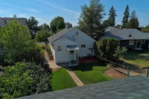 Exterior - 1115 Everett Ave, Spokane, WA 99207 photo 4 of 7