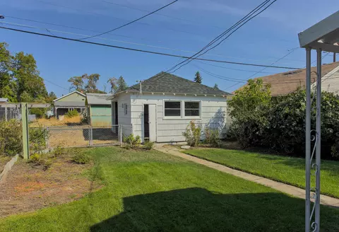 Exterior - 1115 Everett Ave, Spokane, WA 99207 photo 2 of 7