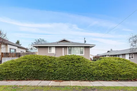 703 E Broad Ave, Spokane, WA 99207 photo 21