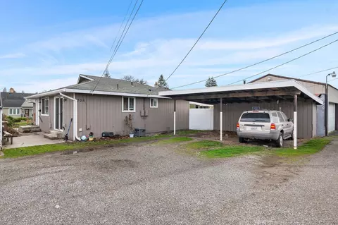 703 E Broad Ave, Spokane, WA 99207 photo 20