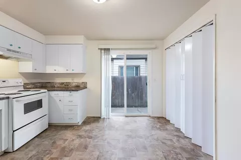 703 E Broad Ave, Spokane, WA 99207 photo 10