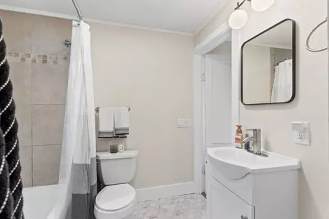 Bath - 824 E Crown Ave, Spokane, WA 99207 photo 1 of 1