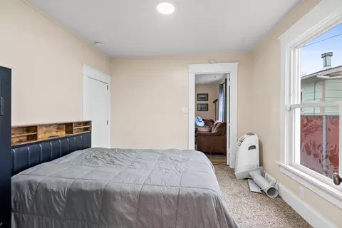 Bedroom - 824 E Crown Ave, Spokane, WA 99207 photo 2 of 4