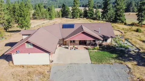 9724 S Darknell Rd, Valleyford, WA 99036