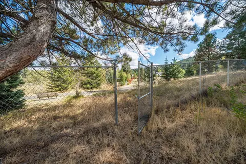 Exterior - 4919 E Sumac Dr, Spokane, WA 99223 photo 10 of 14