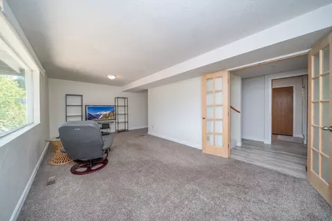 Living - 4919 E Sumac Dr, Spokane, WA 99223 photo 7 of 8