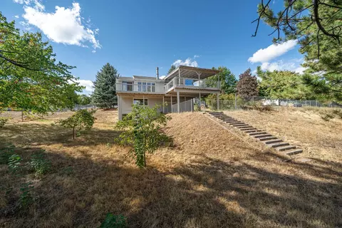 Exterior - 4919 E Sumac Dr, Spokane, WA 99223 photo 6 of 14