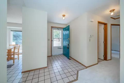 Entry Way - 4919 E Sumac Dr, Spokane, WA 99223 photo 1 of 2