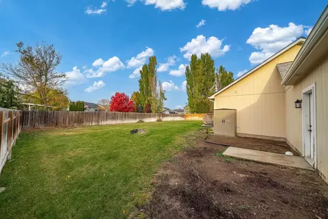 Exterior - 27 E Trevor Rd, Colbert, WA 99005 photo 8 of 17