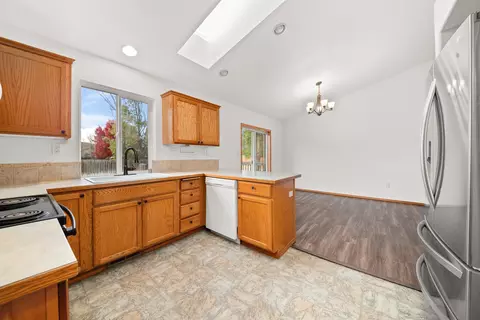 Kitchen - 27 E Trevor Rd, Colbert, WA 99005 photo 3 of 3