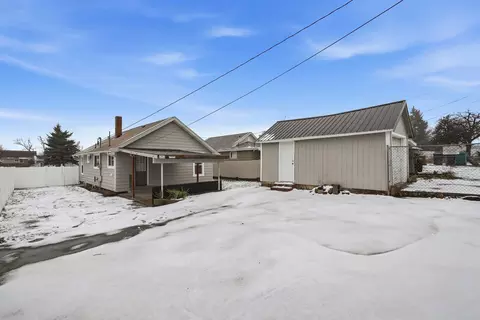 Exterior - 2018 E Central Ave, Spokane, WA 99208 photo 4 of 5
