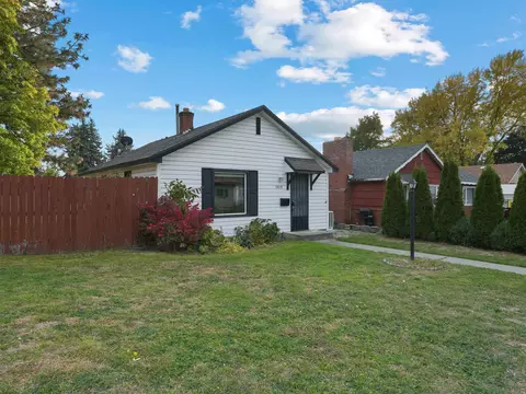 3919 W Longfellow Ave, Spokane, WA 99205