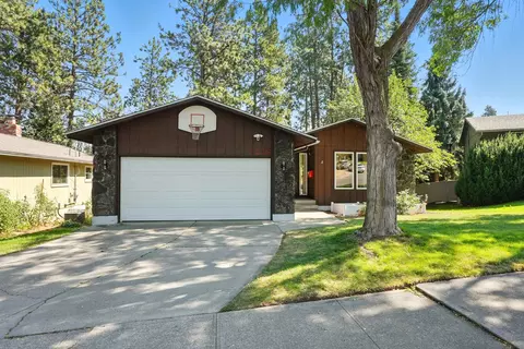 1225 S Ferrall Ct, Spokane, WA 99202