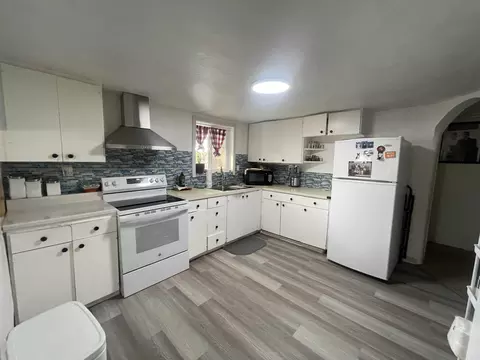 Kitchen - 7402 E 4th Ave, Spokane, WA 99212 photo 1 of 4