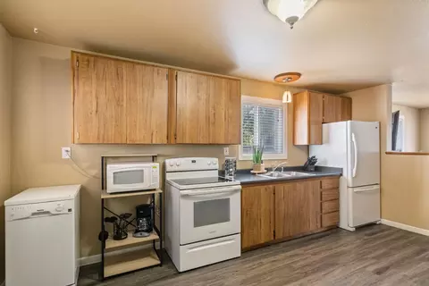 727 E 9th Ave, Spokane, WA 99202 photo 7