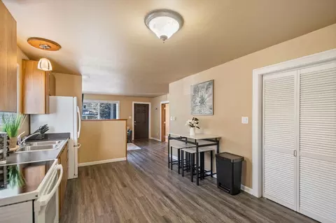 727 E 9th Ave, Spokane, WA 99202 photo 8