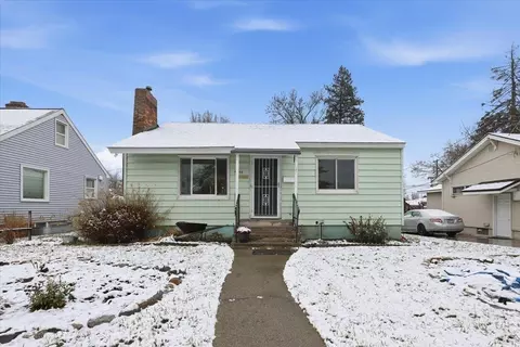 4808 N Adams St, Spokane, WA 99205