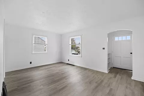 1318 E Broad Ave, Spokane, WA 99207 photo 4