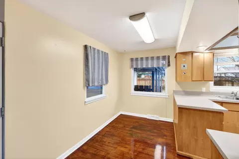 5727 N Maple St, Spokane, WA 99205 photo 11