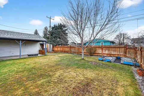 5727 N Maple St, Spokane, WA 99205 photo 42