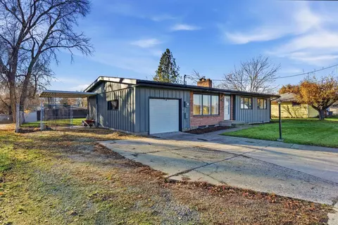 Exterior - 7808 E Broadway Ave, Spokane Valley, WA 99212 photo 3 of 15