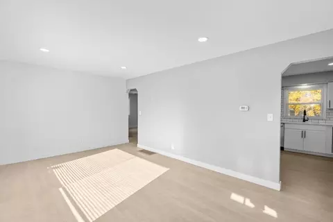 Living - 811 E Dalke Ave, Spokane, WA 99208 photo 5 of 5