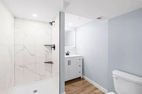 Bath - 724 E Joseph Ave, Spokane, WA 99208 photo 3 of 4
